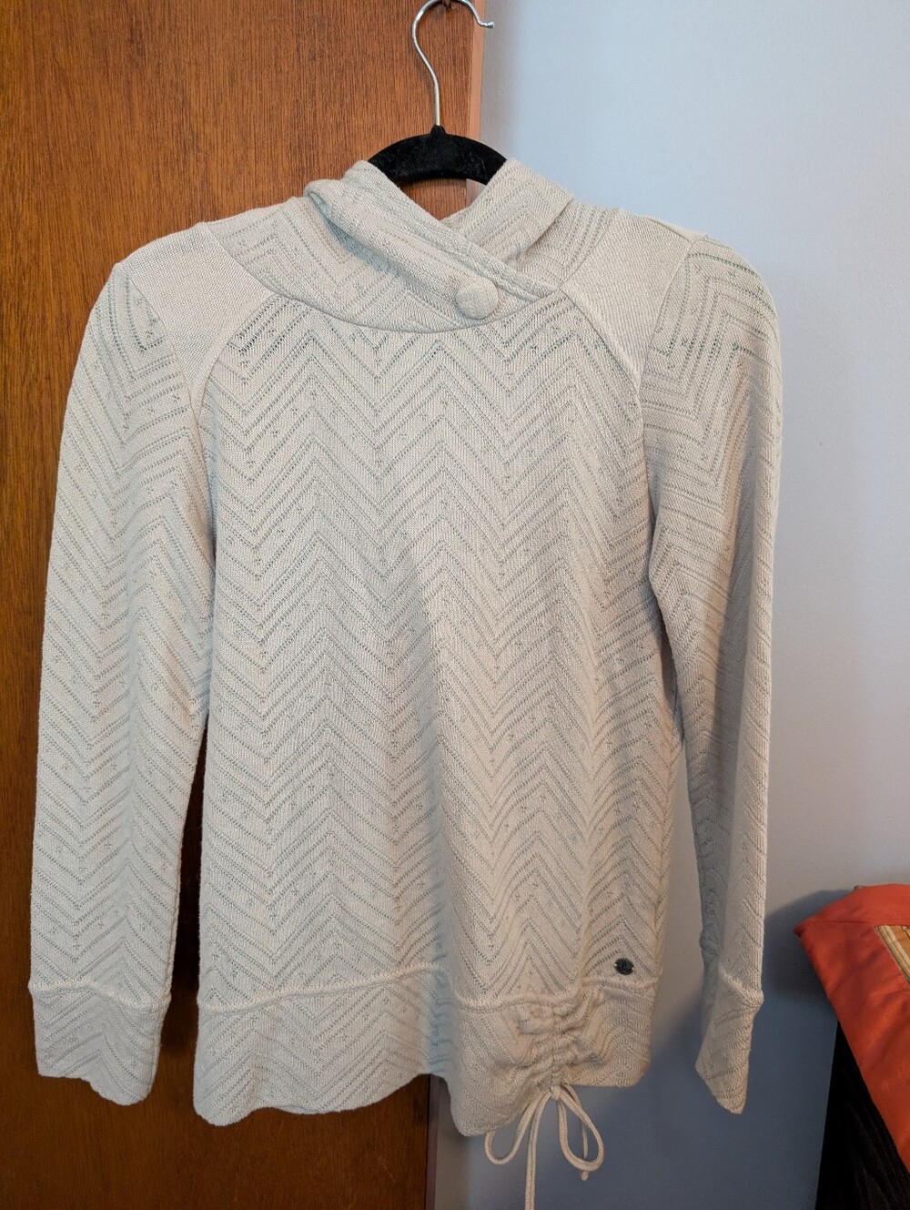 Prana Leland Winter Beige Chevron Knit Pullover Hooded Sweater Cowl Neck Size S